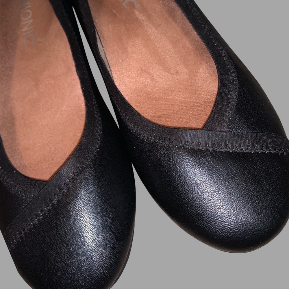 Vionic Women's Caroll Flat Shoes, Black, 6 M US Comfort Every Day Travel Casual - Picture 8 of 8